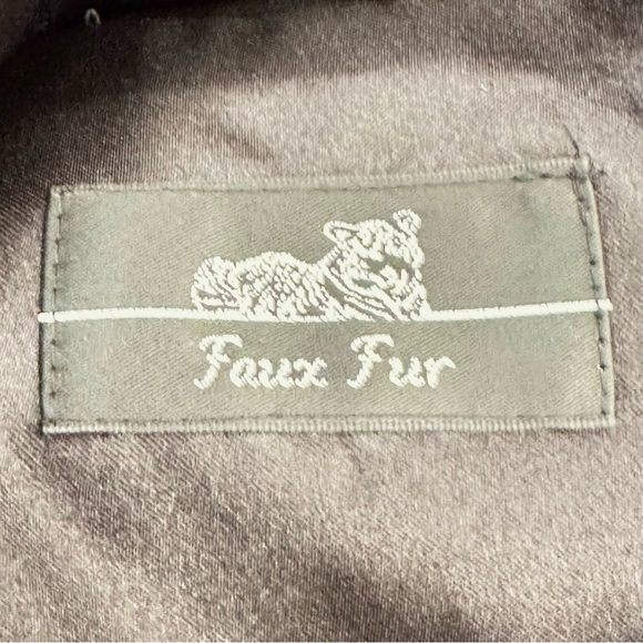 Adrienne Landau Fall in Love with Faux Fur Pinkish Red, Blue, Black Vest Size L - Picture 9 of 11